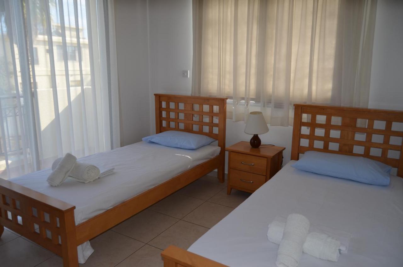 Faros Beach Apartment A102 Paphos Eksteriør bilde